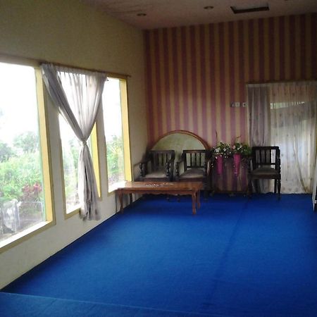 Villa And Resto Basanova Batu  Exterior foto