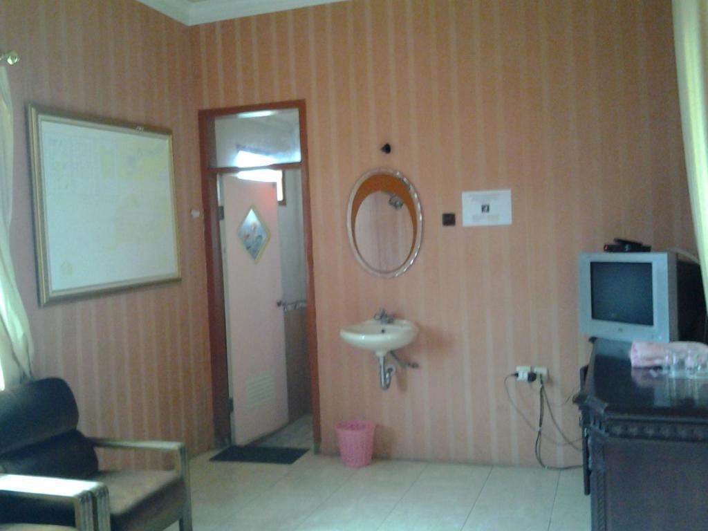 Villa And Resto Basanova Batu  Quarto foto